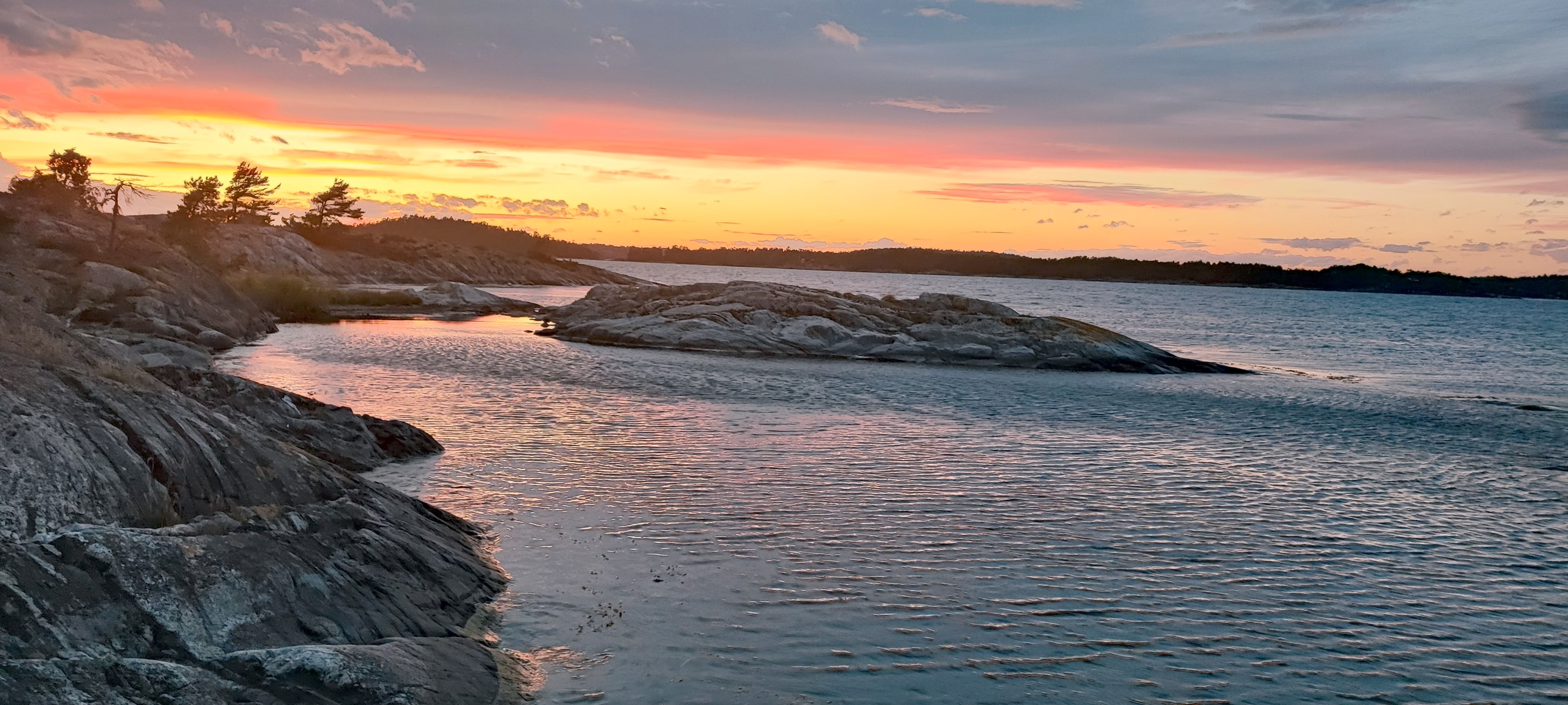 Kvällssolen i skärgården